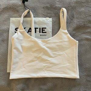 NWT Paige crop vanilla / white crop top - SKATIE